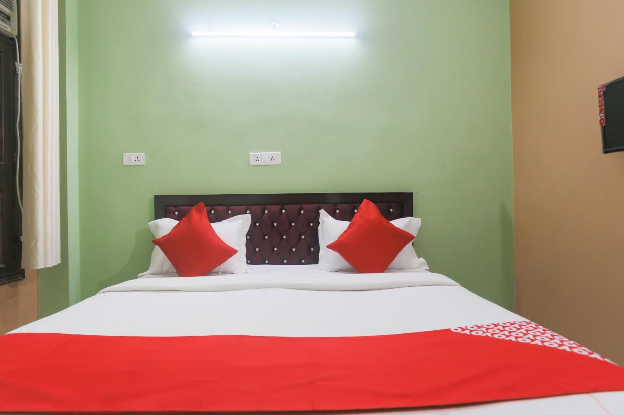 Hotel O Gdd Kuteer Ноида Екстериор снимка
